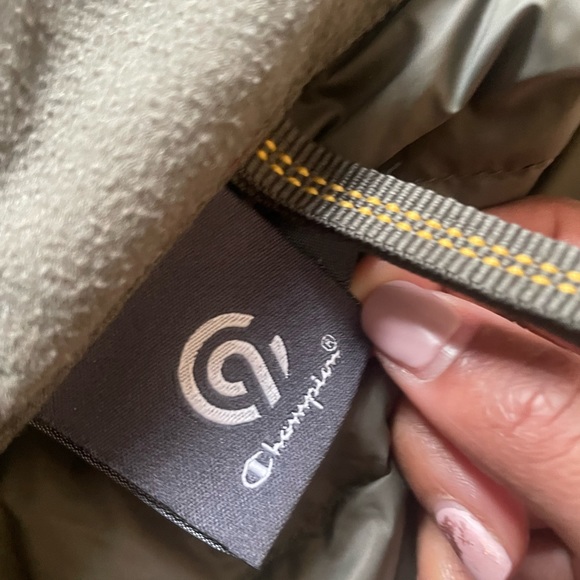 Champion puffer lightweight jacket - Picture 2 of 2